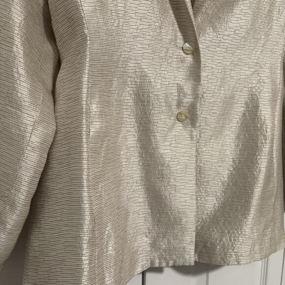 Women’s Eileen Fisher White Beige Shimmer Button Blazer Jacket Size Large - Picture 3 of 6